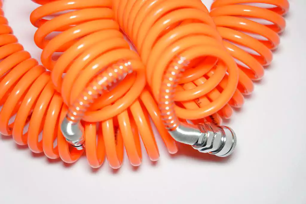 شلنگ باد صنعتی در محیط کارگاهی