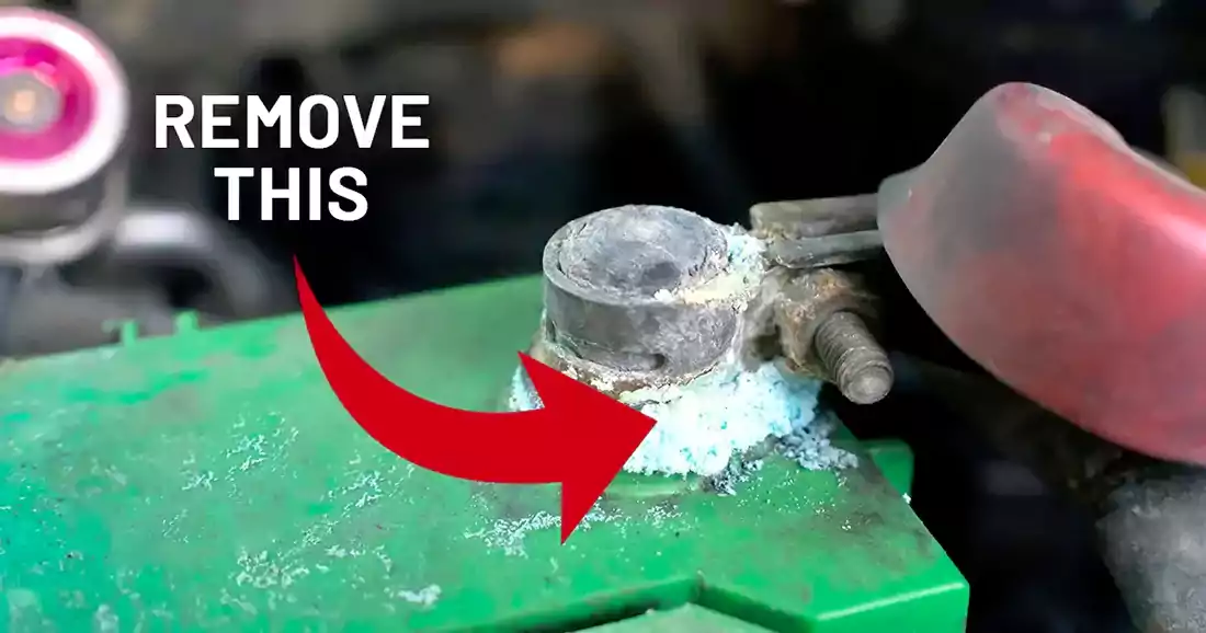 از مشکلات بست باتری وجود گرد و غبار، سولفات یا چربی روی قطب‌های باتری