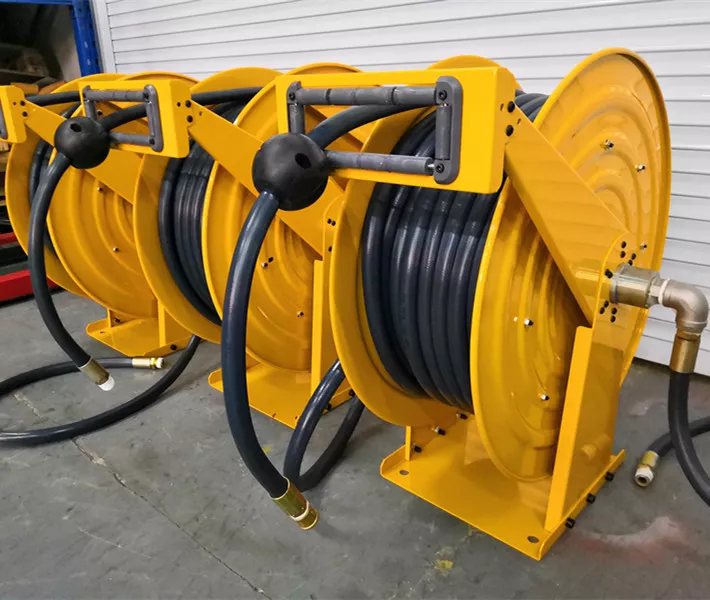 قرقره شلنگ جمع‌کن صنعتی مقاوم برای فشار بالا و شلنگ بلند